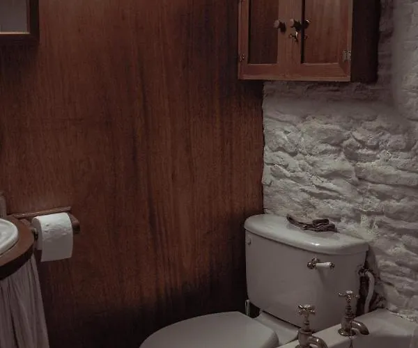 Quirky Tiny In Moors