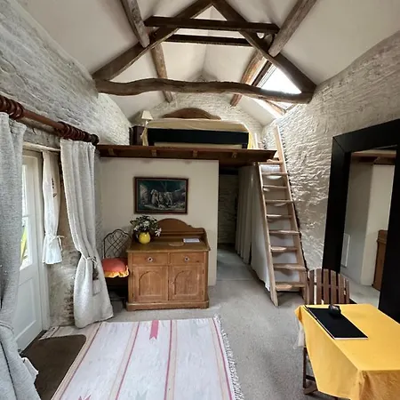 Quirky Tiny In Moors