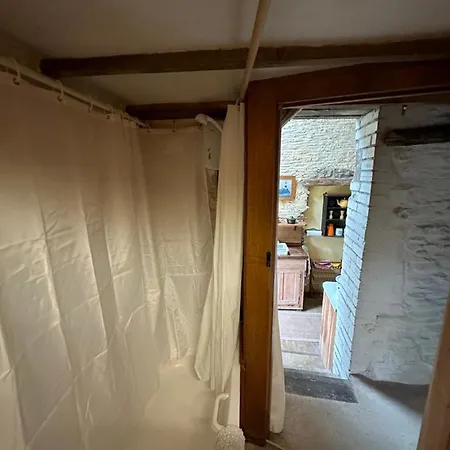 Quirky Tiny In Moors